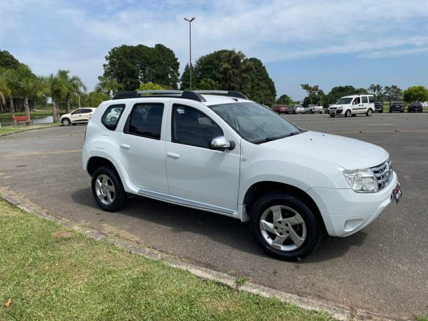 renault-duster-dynamique-16-d-4x2-big-0